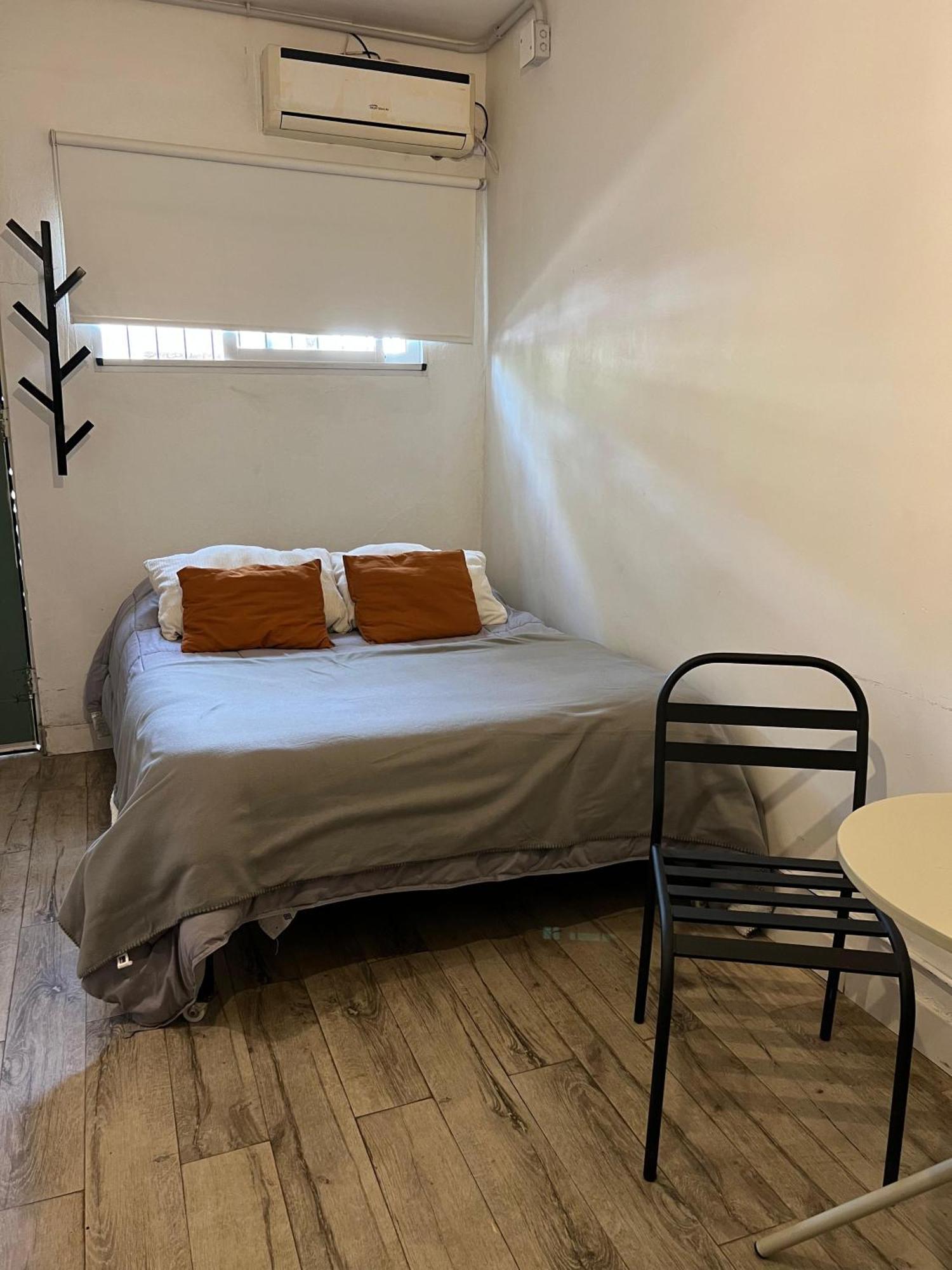 Monoambiente En Zona Residencial Apartman Mendoza Szoba fotó